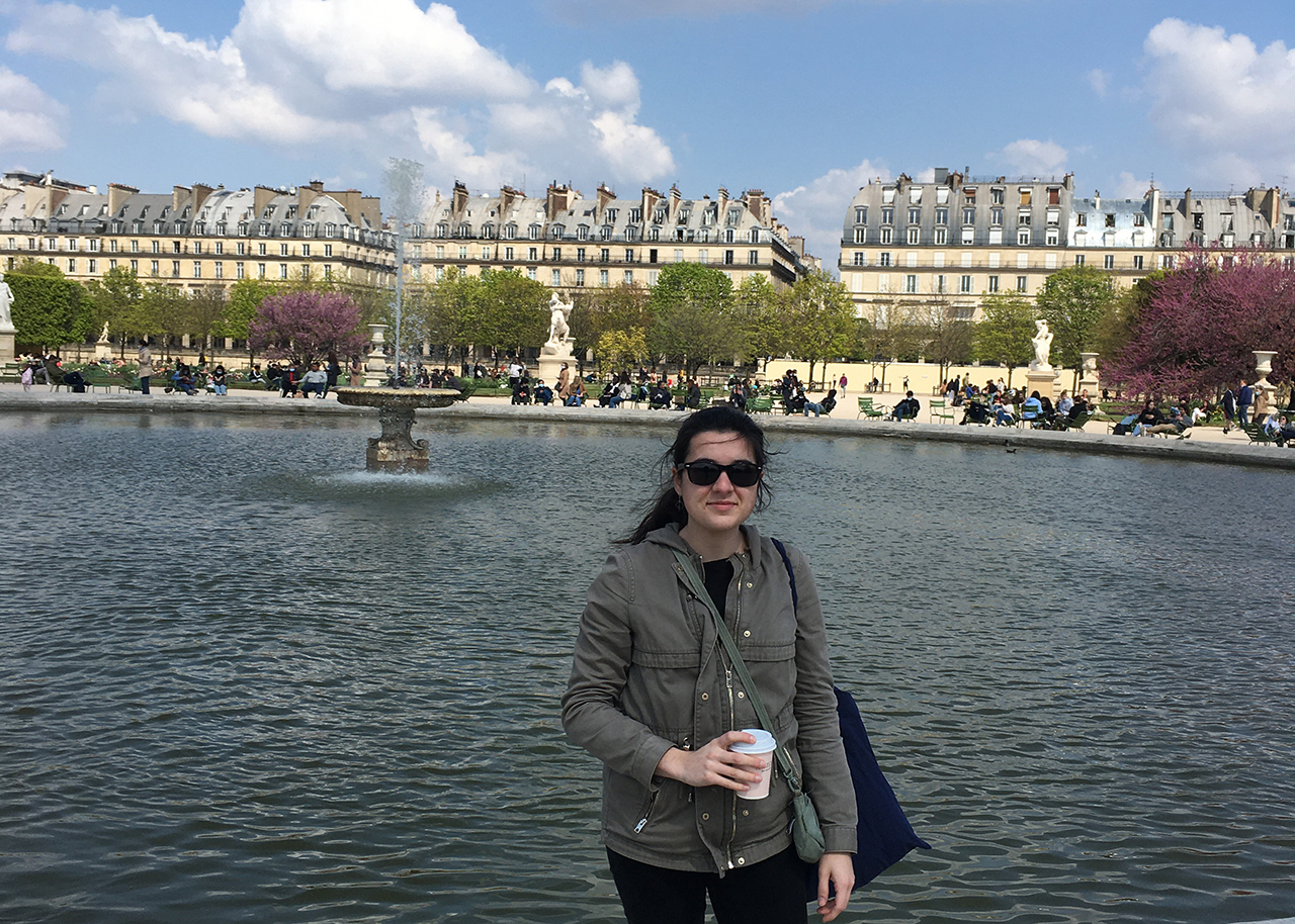 Katie Price at the Jardin des Tulleries
